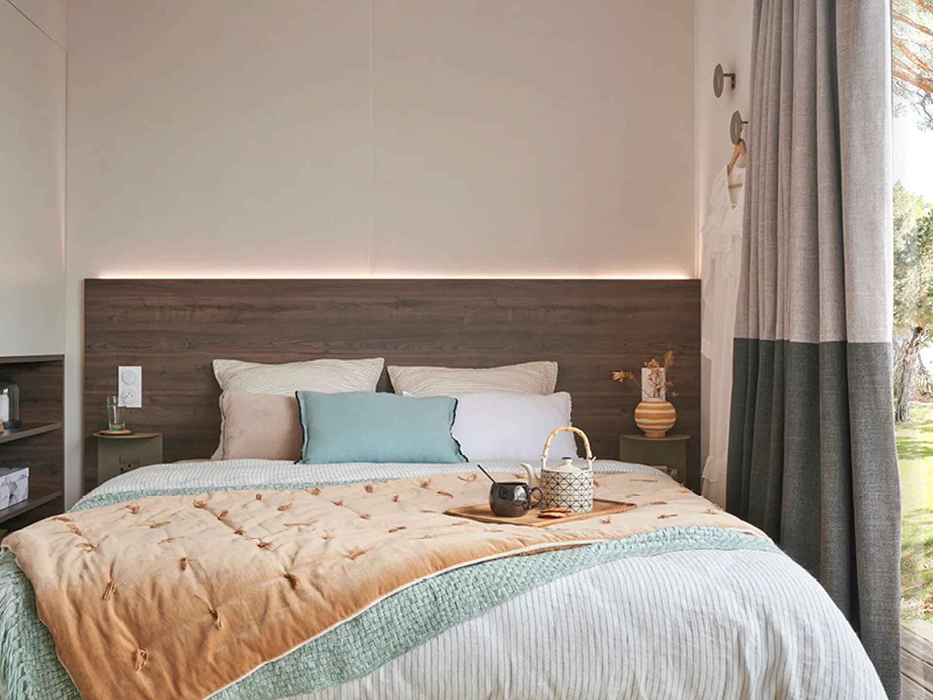 top-of-the-range services with your luxury rental camping des 2 plages