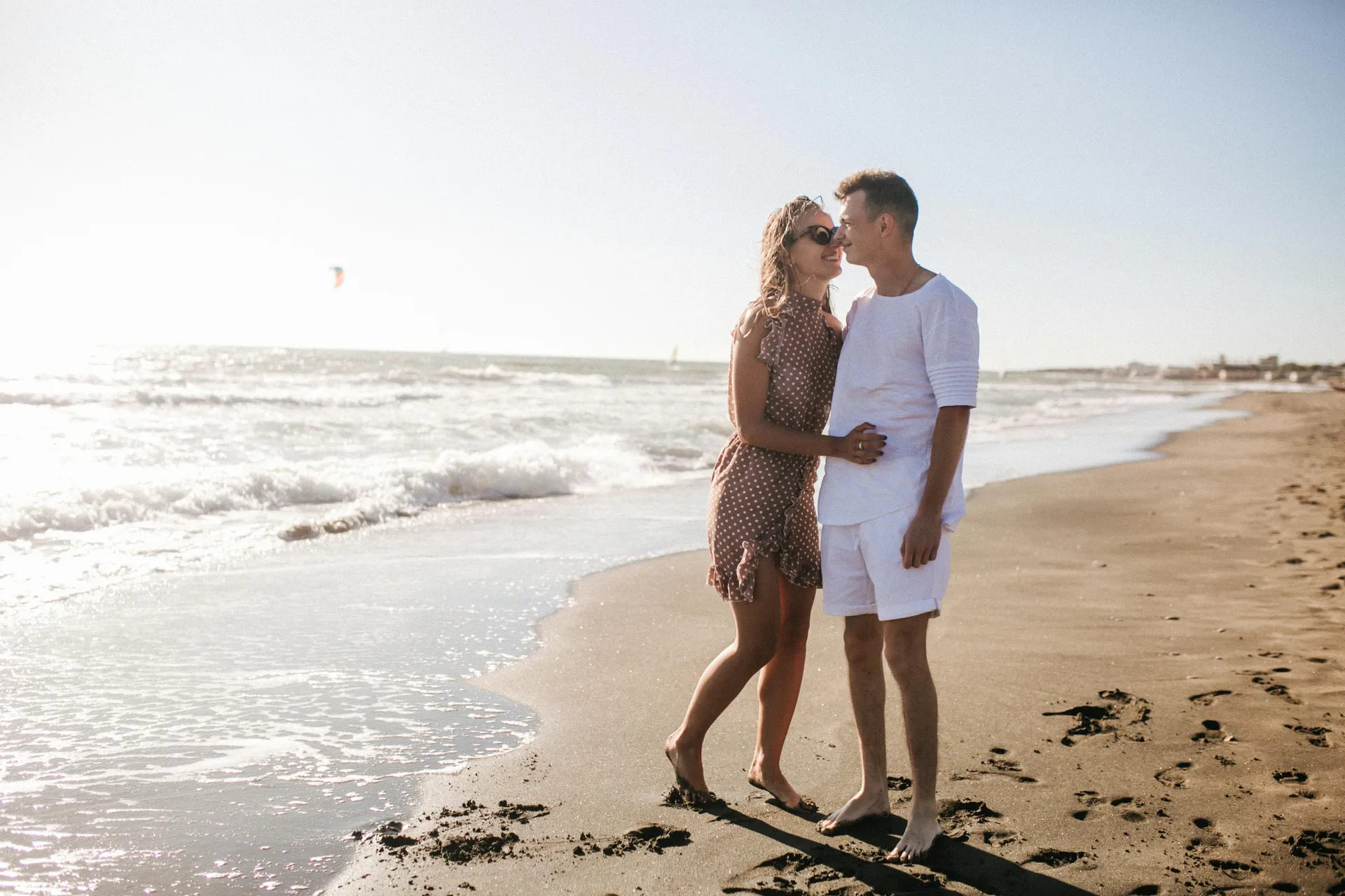 weekend couple camping royan